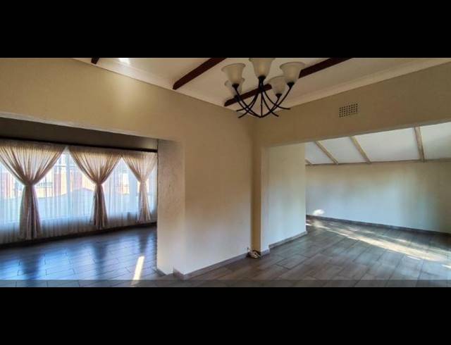 4 BEDROOM HOUSE FOR SALE IN FARRARMERE